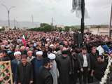 اقامه نماز بر پیکر شهید اقتدار رمضان سید محمدرضا موسوی دیپلمات ارشد ایران در لبنان توسط نماینده ولی‌فقیه در استان بوشهر 